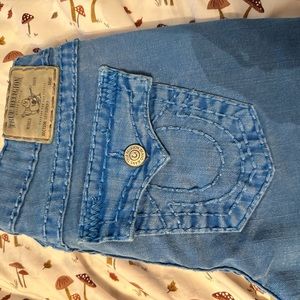 Blue true religion capri jeans . Women size 29